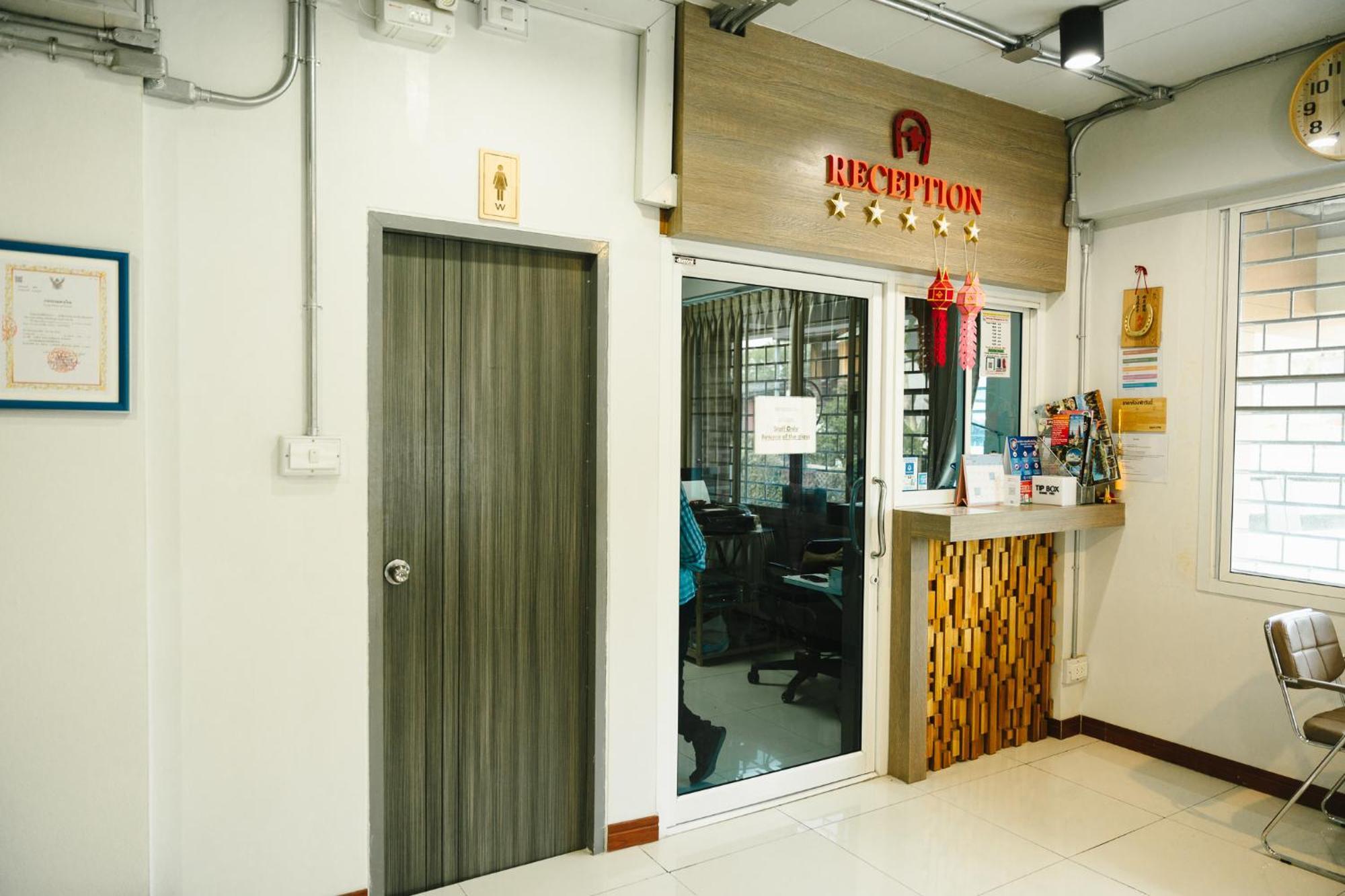 צ'יאנג מאי The Ten Hotel Thippanate מראה חיצוני תמונה